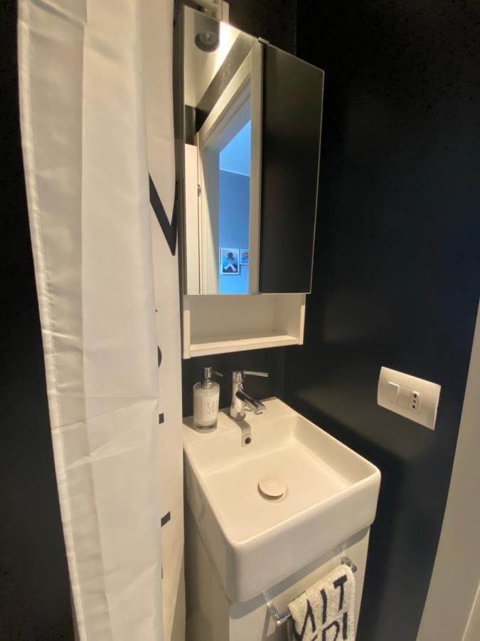 セスト・サン・ジョヴァンニStanza Privata Con Bagno A 15 Minuti Da Duomoアパートメント エクステリア 写真